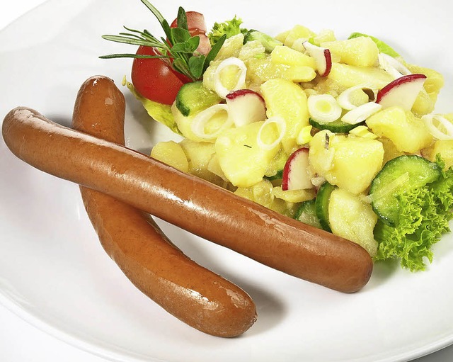 An Heiligabend erste Wahl: Wienerle mit Kartoffelsalat   | Foto: ExQuisine (Fotolia)