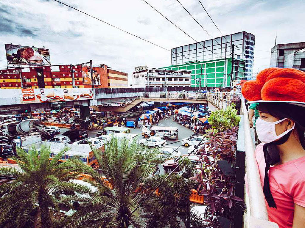 Mit dem Bollenhut um die Welt. Dieses Bild entstand in der philippinischen Hauptstadt Manila.