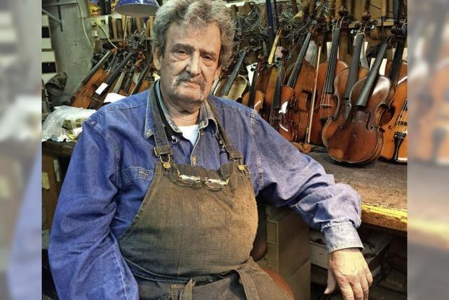 Amnon Weinstein restauriert Geigen, die vom Holocaust erzählen