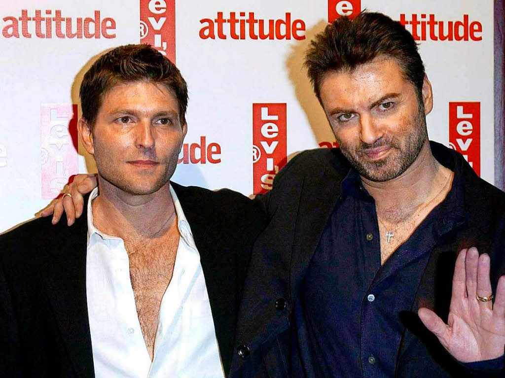George Michael und sein Partner Kenny Goss in 2004 bei einer Party des Magazins „Attitude“