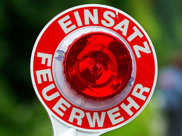 Die Feuerwehr musste in Albstadt-Ebingen zu einem Fitnessstudio ausrcken  | Foto: dpa