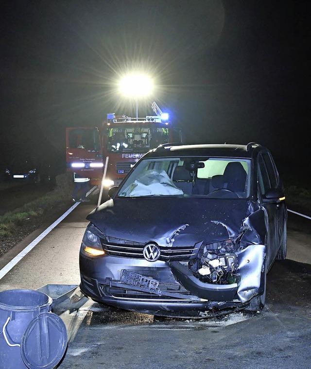 Ein Auto ist am Freitagabend bei Ottenheim mit einem Traktor zusammen gestoen.   | Foto: W. Knstle