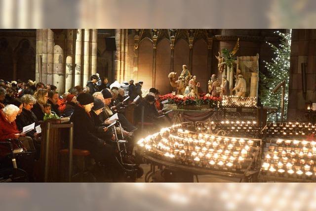 Beim Weihnachtsliedersingen im Münster gab's Orgenmusik, Soli und Trompete