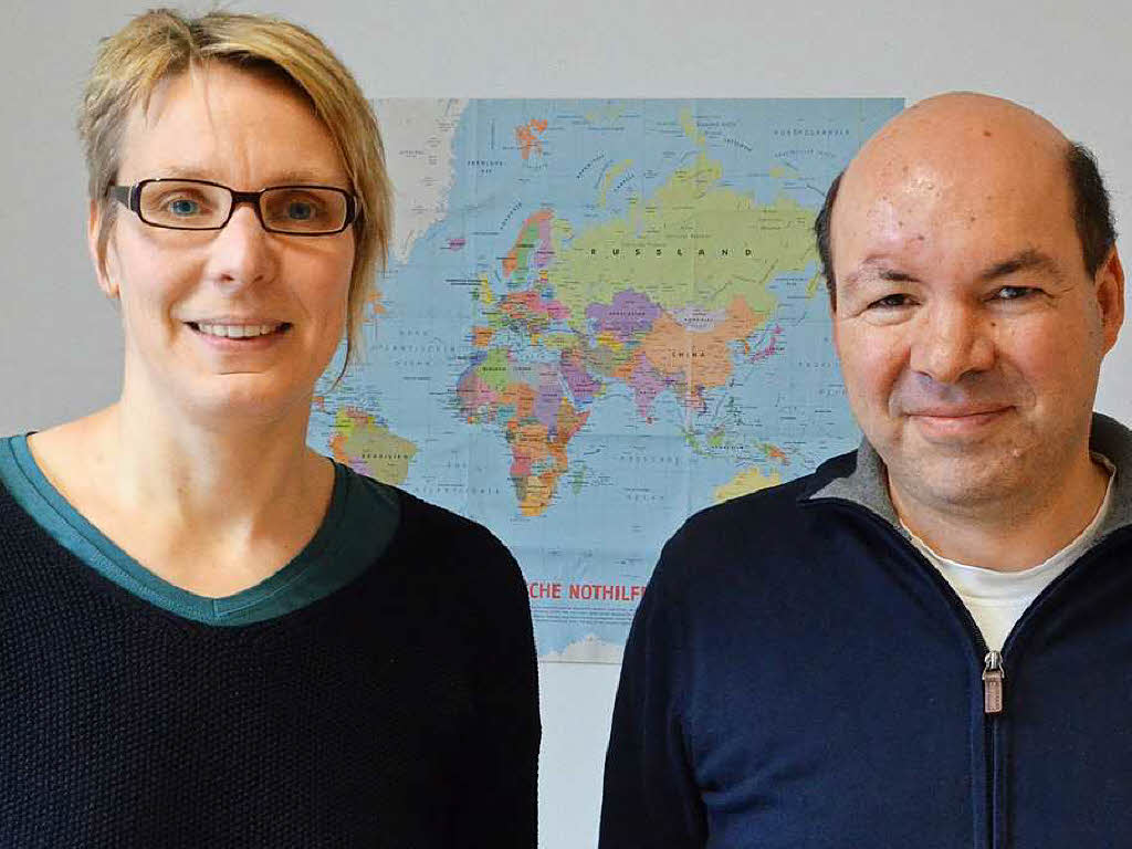 Die neue Sozialarbeiterin  Tina Look und ihr Kollege Andreas Scheytt kmmern  sich   um  Flchtlinge und ehrenamtliche Helfer  in Gundelfingen.