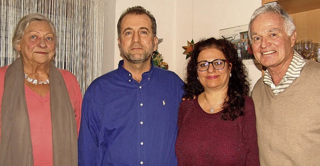 Dler und Susanna Danha (Mitte) haben m...kirch ein gutes Kontaktnetz aufgebaut. | Foto: karin wortelkamp Dler und Susanna Danha (Mitte) haben m...kirch ein gutes Kontaktnetz aufgebaut. | Foto: karin wortelkamp