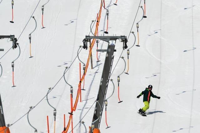 Ab Silvester laufen die Skilifte auf dem Feldberg – dank Beschneiung