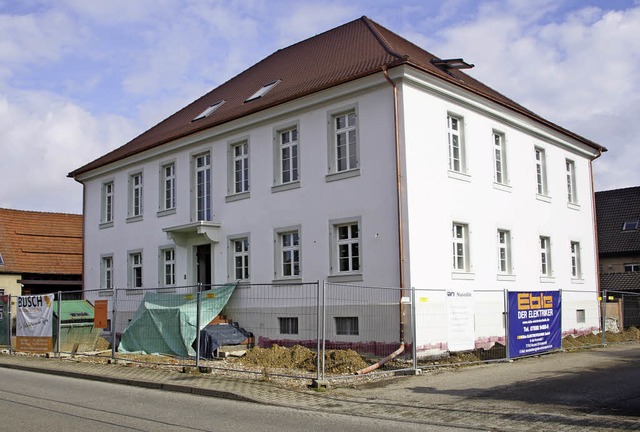 Grtes Bauprojekt der Gemeinde: Die S...die schlechte Bausubstanz des Hauses.   | Foto: Archivfoto: Ilona Hge