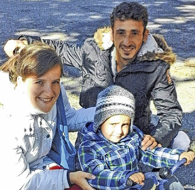 Marinela und Hamza Hasti, hier mit ihr... wollen aber wieder nach Deutschland.   | Foto: privat