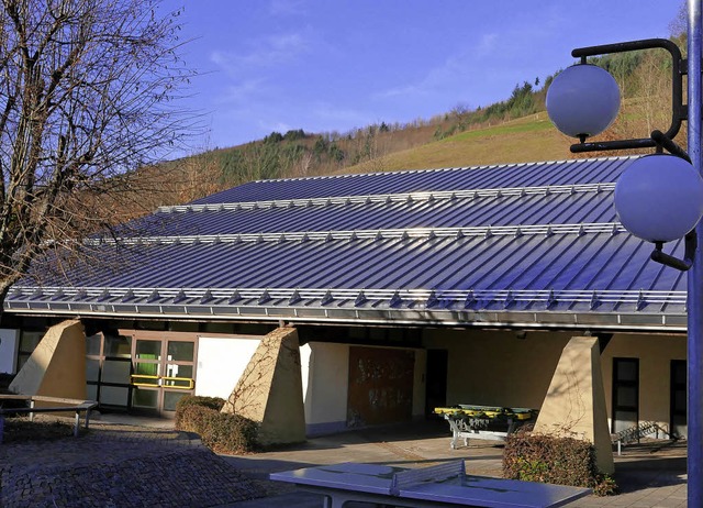 Das Dach der Turnhalle ist vorbereitet fr eine PV Anlage zur Stromerzeugung.   | Foto: Horst Dauenhauer