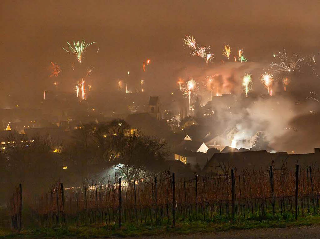Die Weiler begren das Jahr 2016 mit ppigem Feuerwerk.