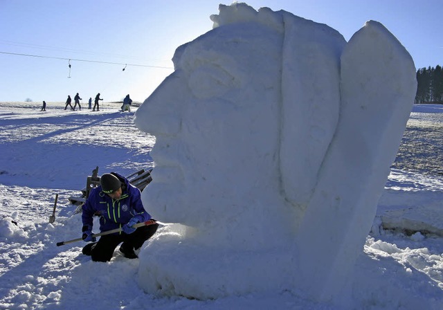 Ralf Rosa hat bereits eine Schneeskulptur geschaffen.   | Foto: Spiegelhalter