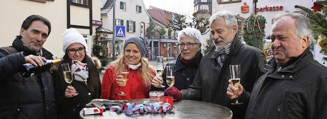 Im Anflug auf 2017: Auf ein gutes neue...htsgesellschaft Maiechfer flieg  an.   | Foto: Ralph Lacher