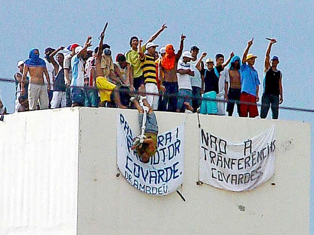 Teilnehmer einer Gefngnis-Meuterei in Nordbrasilien 2005 (Symbolfoto).  | Foto: AFP