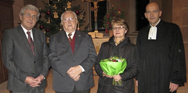 Roswitha Hiller und Werner Blum wurden...Jochen Dietz feierlich verabschiedet.   | Foto: privat