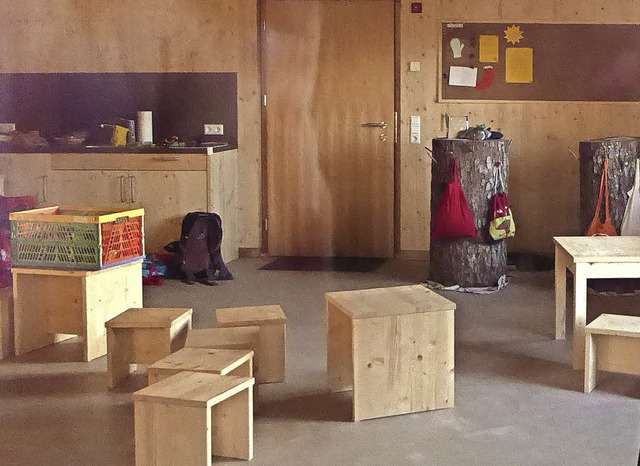 Blick ins Innere der Schutzhtte des Waldkindergartens.   | Foto: Stellmach