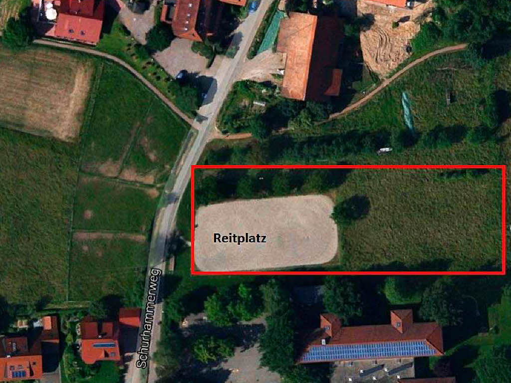 Beim Reitplatz zwischen Schurhammerschule und dem Rinzberghof soll ein neues Pflegezentrum entstehen (rotes Rechteck).