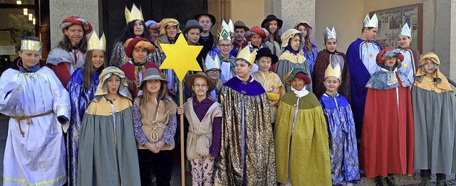 Die Sternsinger aus Lenzkirch sammeln ...startetes Hilfsprojekt in Bangladesch.  | Foto: Ursula Harder