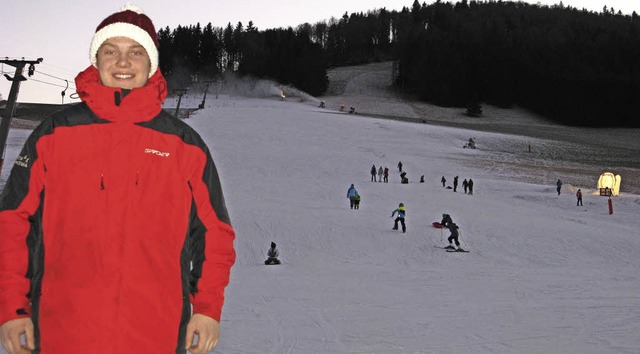 Timo Burgert vor seinem Arbeitsplatz a...chsten Morgen auf der Piste verteilt.   | Foto: Ulrike Spiegelhalter