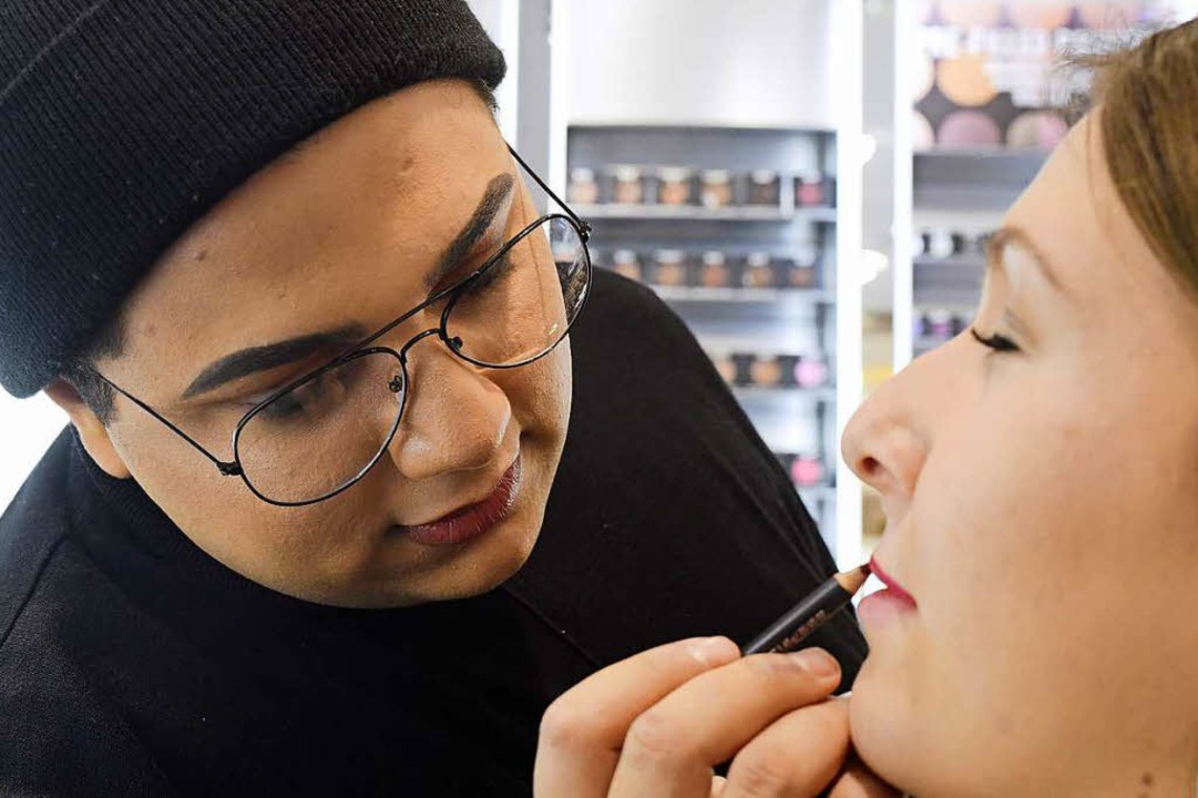 Verstikken Vlek vooroordeel Wenn junge Männer Make-up lieben - Menschen (fudder) - Badische Zeitung