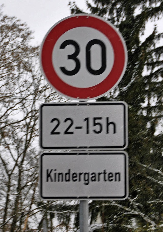 In Hugstetten gilt Tempo 30 auf einem ...garten und  Schule &#8211; bis 15 Uhr.  | Foto: Manfred Frietsch