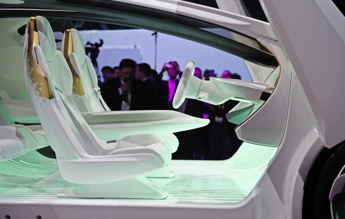 Auto  oder Raumschiff? Der selbstfahrende Concept-i von Toyota   | Foto: dpa