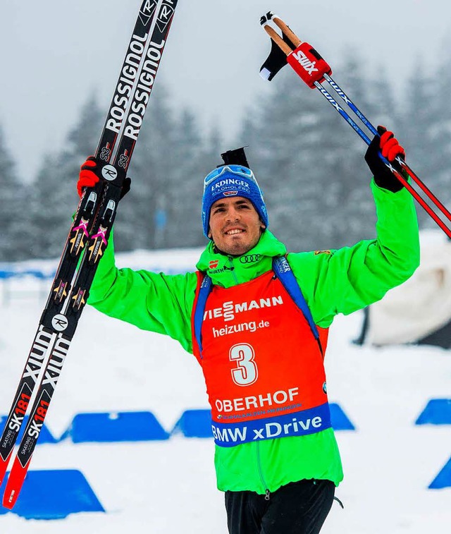 Simon Schempp freut sich ber seinen insgesamt elften Weltcupspieg.  | Foto: AFP