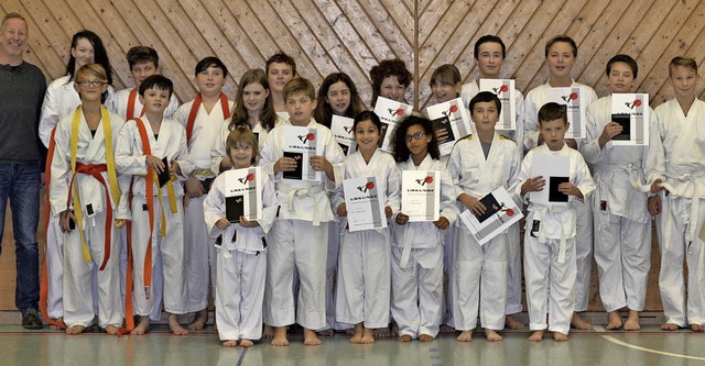 Erfolgreiche Karatekas vom Karate-Dojo Waldkirch-Kollnau.   | Foto: Verein