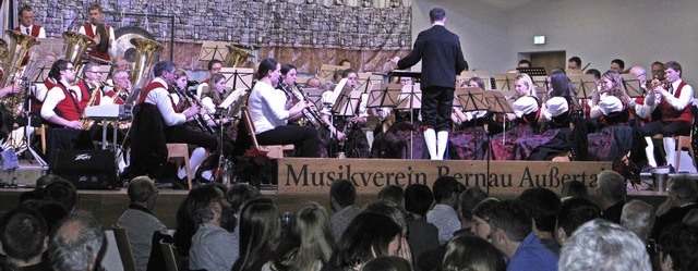 Die Trachtenkapelle hatte bei ihrem Jahreskonzert ein groes Publikum.  | Foto: Ulrike Spiegelhalter