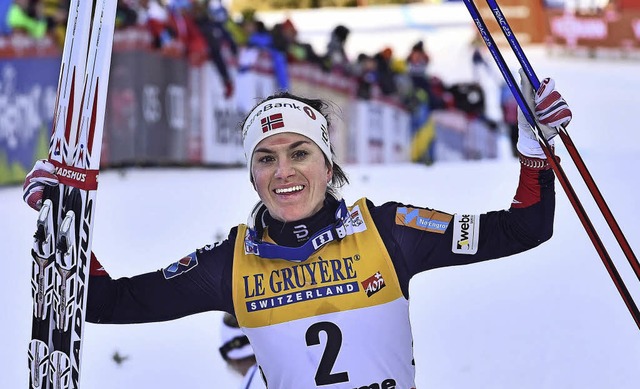 Erstmals Siegerin bei der Tour de Ski: die Norwegerin Heidi Weng  | Foto: afp