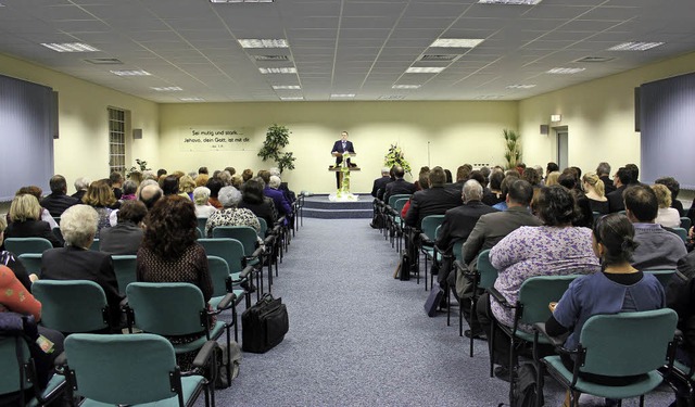 Die Zeugen Jehovas laden einmal im Jah...Dieses Bild stammt aus dem Jahr 2013.   | Foto: Eva-Maria Klassen