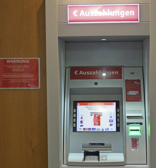 Die  Sparkasse  Eimeldingen besteht nur noch aus Automaten.   | Foto: BZ