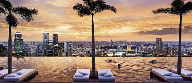 Skyline im Blick: Infinity Pool ber Singapur   | Foto: PR