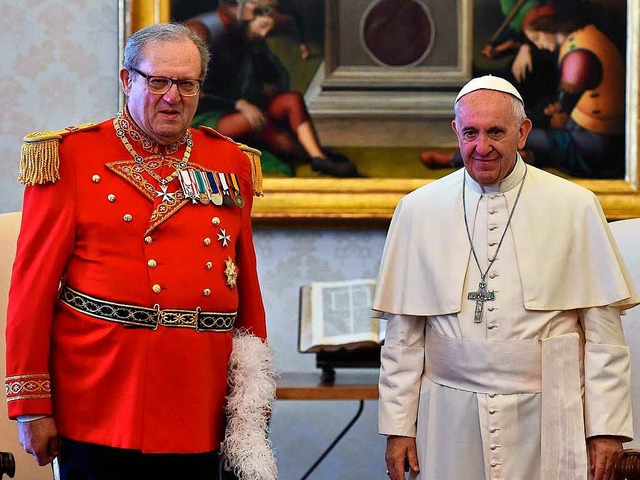 Malteser-Gromeister Robert Matthew Fe...vaten Audienz beim Papst im Juni 2016.  | Foto: dpa
