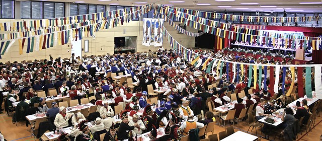 Mit 644 Teilnehmern sprengte die Haupt...ten Stadthalle bestens dafr gerstet.  | Foto: Martha Weishaar