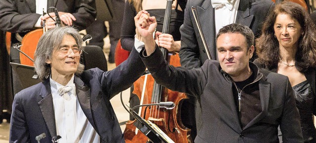 Dirigent Kent Nagano (links) und Komponist Jrg Widmann   | Foto: dpa