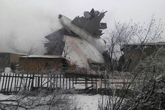 Bericht: 32 Tote bei Flugzeugabsturz in Zentralasien
