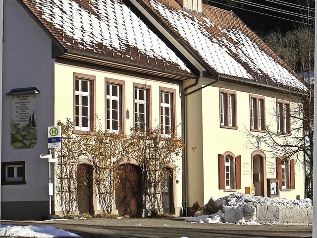 Im  linken Gebudeteil des alten Ratha...eines Wiesental sein Domizil gefunden.  | Foto: Sonja Eiche