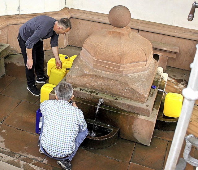 Der Betrieb in der Brunnenkapelle in E...oll der Wasserfluss reduziert werden.   | Foto: Herbert Birkle