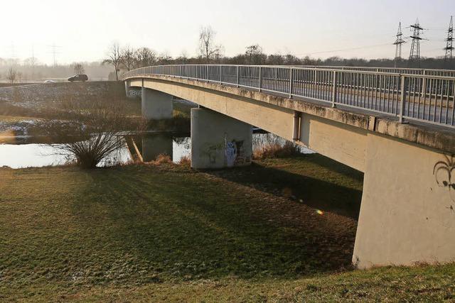 Brücke über Kinzig gibt Rätsel auf