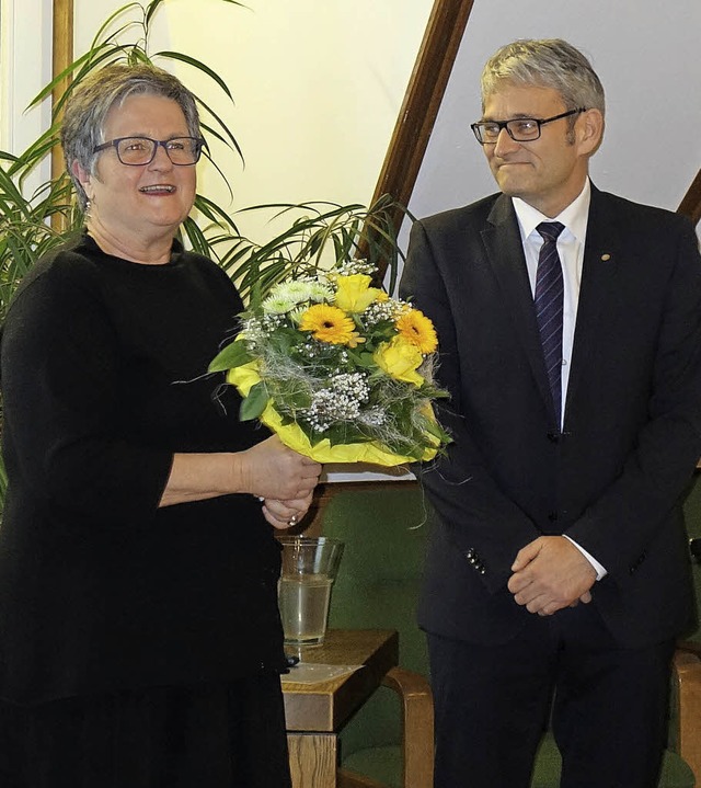 Renate Killwing, die Vorsitzende des H...sheimer Brgermeister Martin Lffler.   | Foto: Stadt Heitersheim