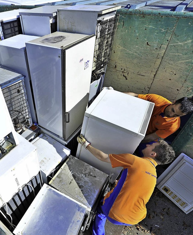 Alte Khlschrnke auf dem Recyclinghof  | Foto: Symbolbild: Bamberger