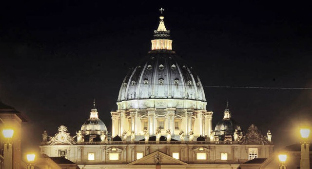 Aus dem Ablass finanziert: der Petersdom in Rom  | Foto: dpa