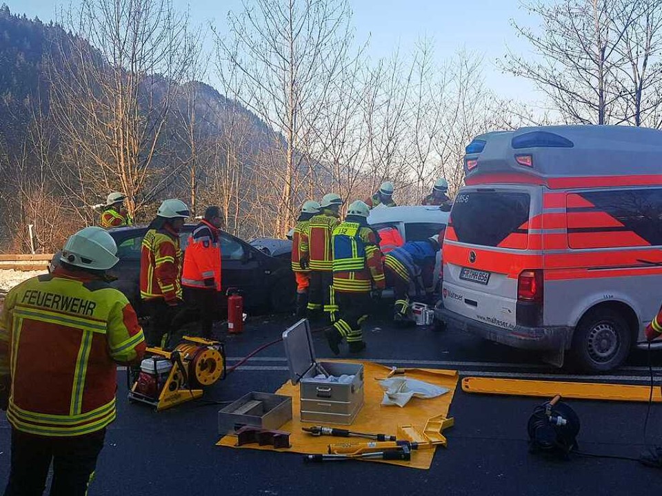 Sperrung Der B 31 Nach Unfall Im Höllental Aufgehoben - Hinterzarten ...