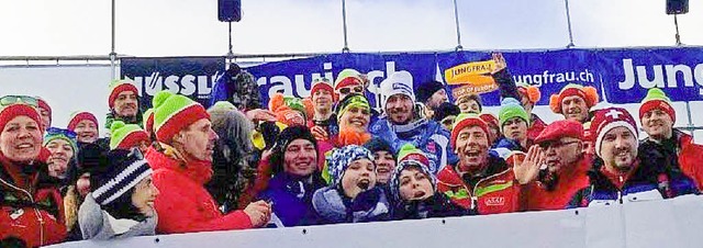 Beim Jubilumsausflug des Skiclubs Tod...extra Zeit fr ein Foto mit den Fans.   | Foto: privat