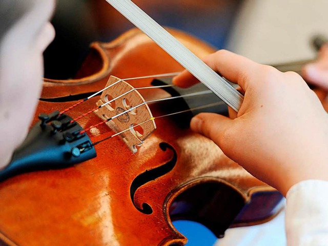 Musik als wunderbares Mittel fr die Erziehung junger Menschen  | Foto: dpa