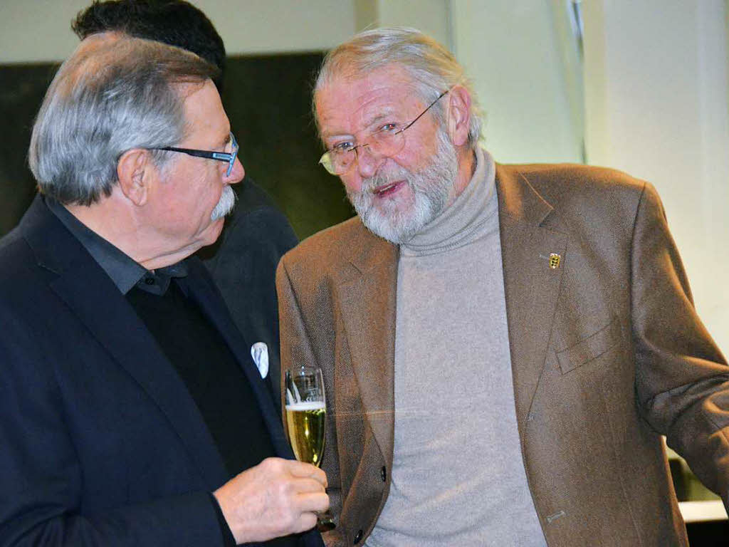 Alfred Winkler (SPD, rechts) unterhlt sich mit Rolf Brugger.