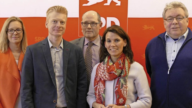Der SPD-Kreisvorstand (von links): Jan...hwarzelhr-Sutter und Volker Jungmann   | Foto: Axel Kremp