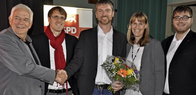 In der Delegiertenkonferenz der SPD wu...-Hochscharzwald Birte Knnecke (v.r.).  | Foto: Jutta Schtz