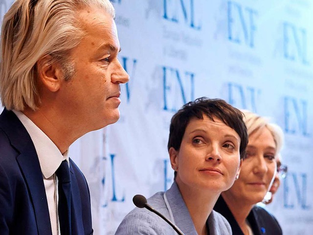 Geert Wilders, Frauke Petry und Marine Le Pen in Koblenz   | Foto: dpa
