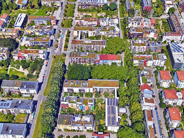 Wo ist der Porsche? Luftbild des Stadt... Glasgarage an der Lise-Meitner-Strae  | Foto: Google, Kartendaten: GeoDasis-DE/BKG